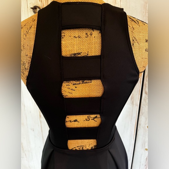 Abercrombie & Fitch little black dress - Picture 4 of 4